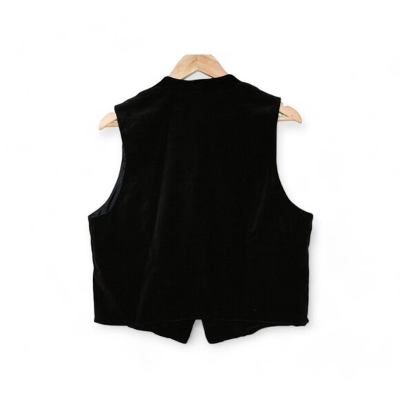 Karen Scott Velvet Christmas Vest with Embroidered Wreaths - Picture 2 of 5